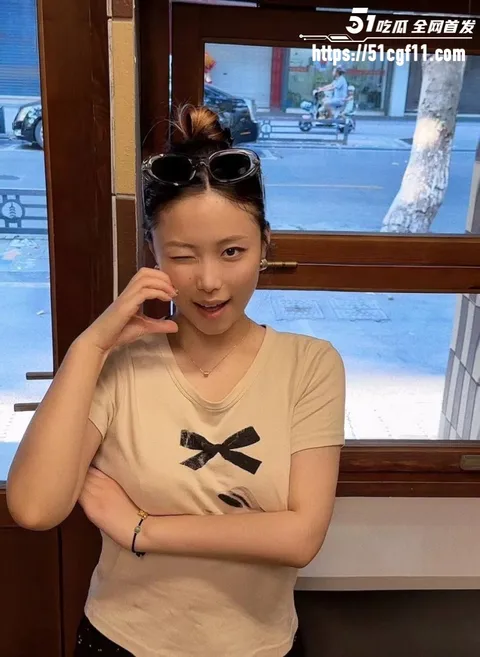 嘉兴甜品店服务员 李舒艳 3 嘉兴甜品店服务员 李舒艳 3