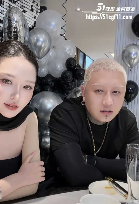 千万粉网红方丈直播自曝婚内多次出轨1 8 千万粉网红方丈直播自曝婚内多次出轨1 8