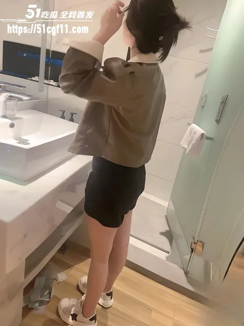 海角大神我的长腿嫂子丝袜控 1 海角大神我的长腿嫂子丝袜控 1