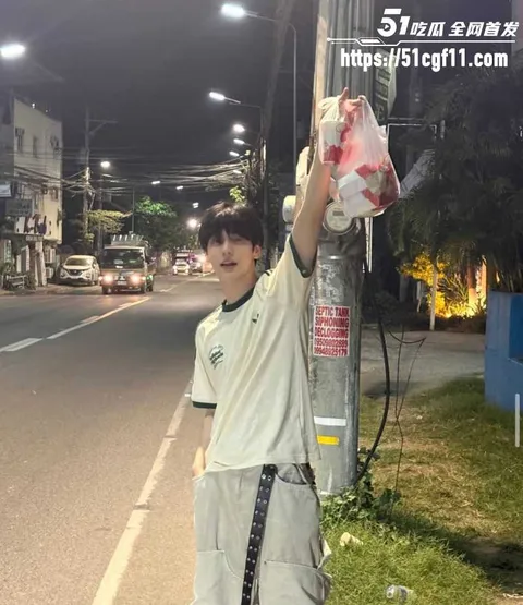 韩国TXT男团崔秀彬脚踏多船被前男友曝光08 韩国TXT男团崔秀彬脚踏多船被前男友曝光08